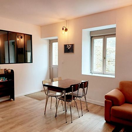 La Garenciere - Les Hirondelles Villa Champfleur  Exteriör bild